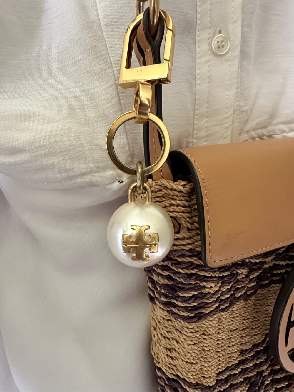 Tory Burch Gold Logo Pearl Keyring